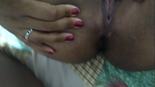 Dando o rabo e indo outra rola